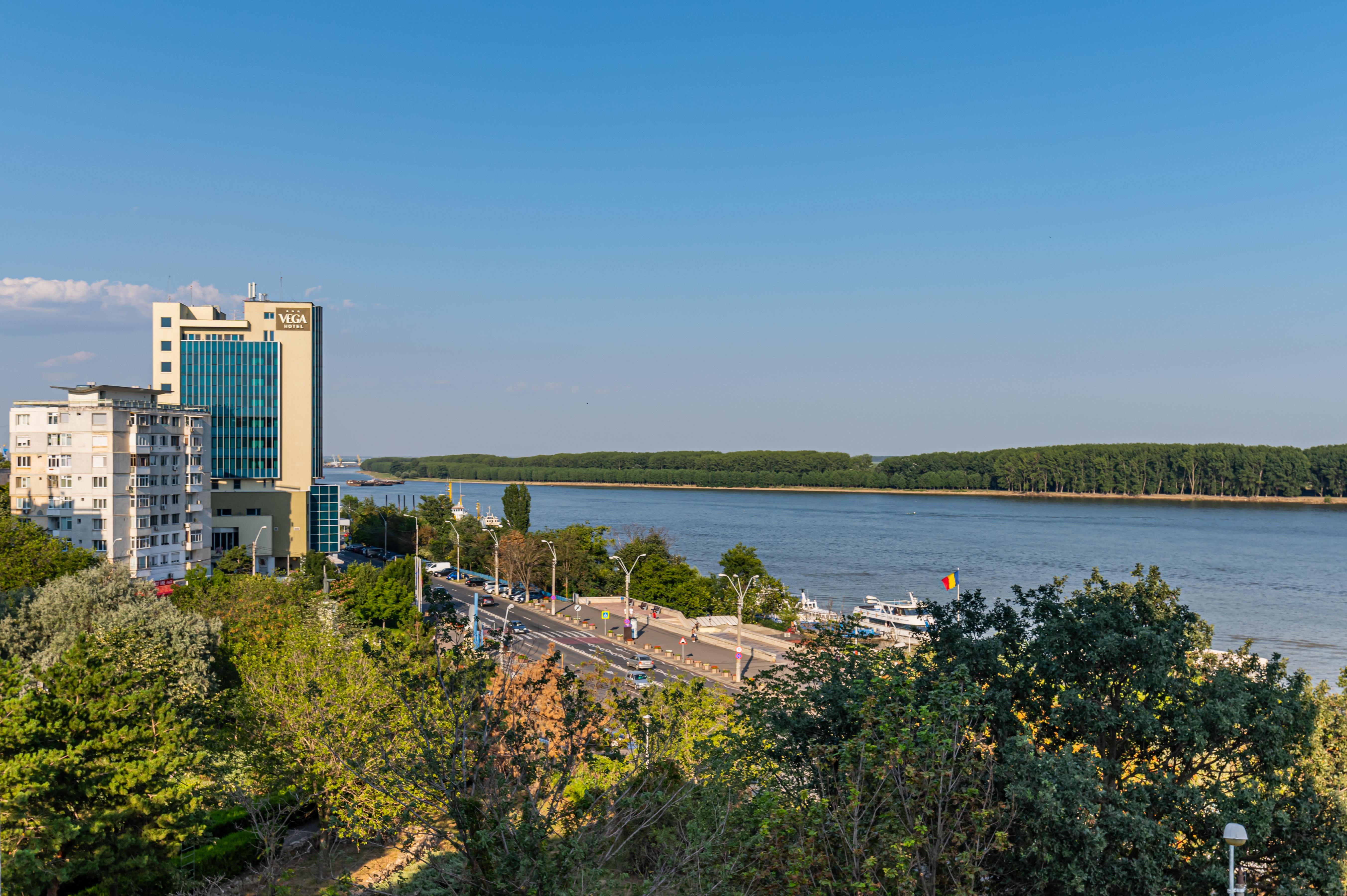 Faleza Hotel By Vega Galaţi Buitenkant foto