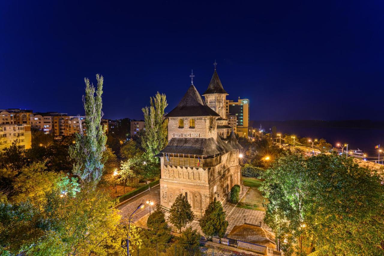 Faleza Hotel By Vega Galaţi Buitenkant foto