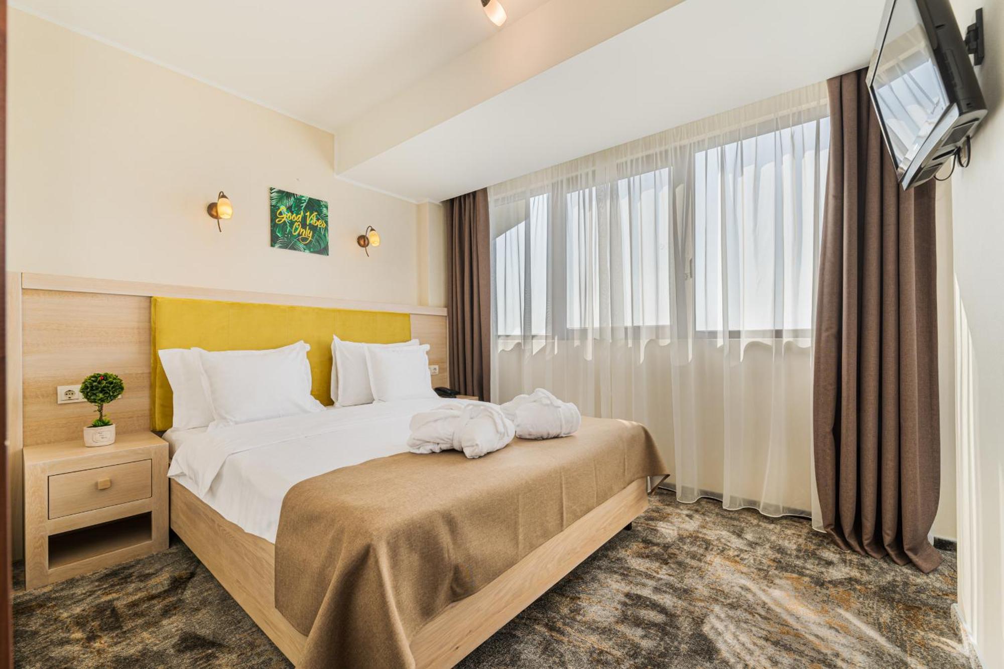 Faleza Hotel By Vega Galaţi Buitenkant foto