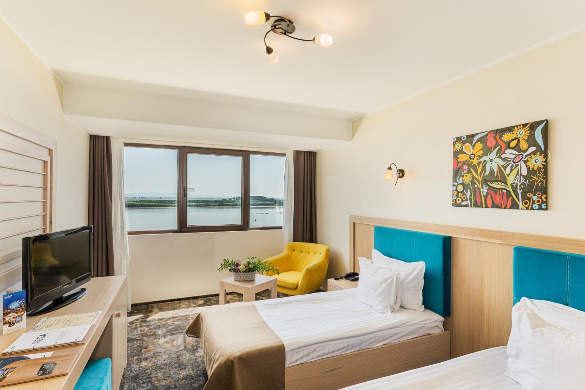 Faleza Hotel By Vega Galaţi Buitenkant foto