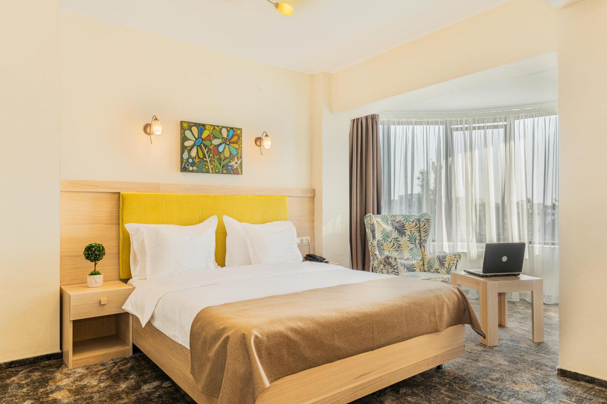 Faleza Hotel By Vega Galaţi Buitenkant foto